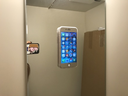 iPhone吸着ケース鏡