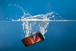 iphone-water-damage-300x200.jpg