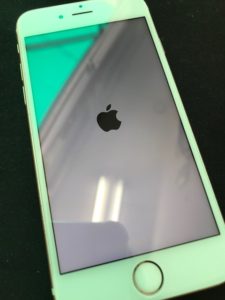 Iphone7のリンゴループ リンゴマークが付いたり 消えたり 繰り返し 埼玉川口店 Iphone修理のクイック