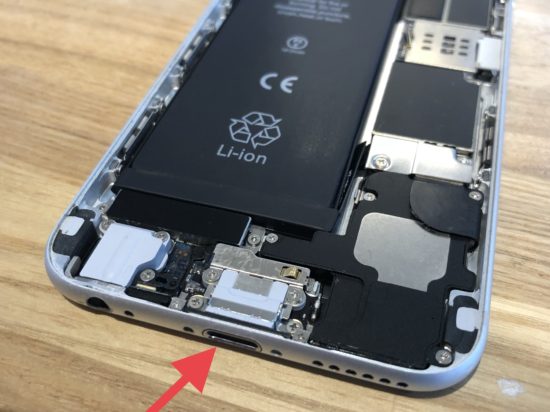 iPhone６S 充電ケーブルの正しい抜き方！！ - iPhone修理のクイック