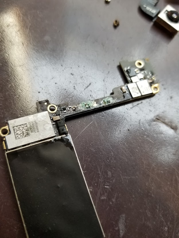 iPhone 水没 基板