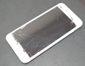 iPhoneガラス割れ画像