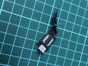 インカメラ、イヤースピーカー部品