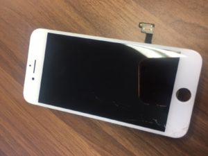 iPhone 修理 町田