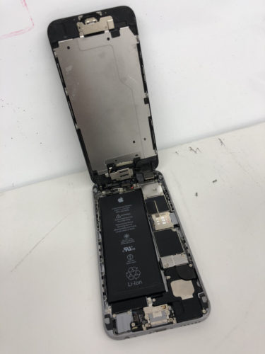 iPhone　修理　新宿