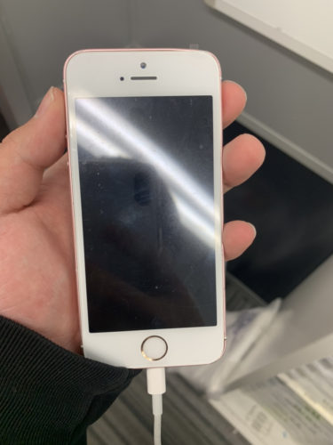 iPhone 修理　新宿