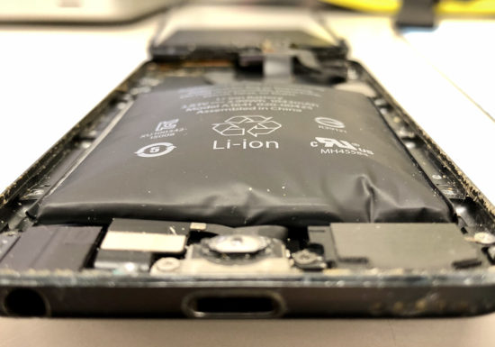 iPhone（アイフォン）　iPod（アイポッド）　修理　新宿