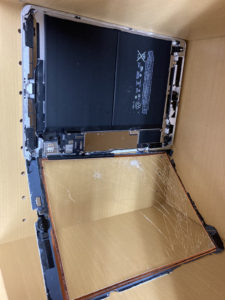 iPhone（アイフォン）　iPad（アイパッド）　修理　新宿