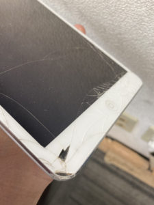 iPhone（アイフォン）　修理　新宿