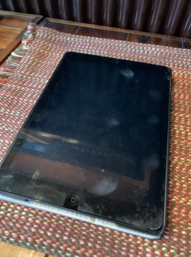 iPadの即日修理はクイック経堂店！