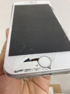 iPhone（アイフォン）　修理　新宿