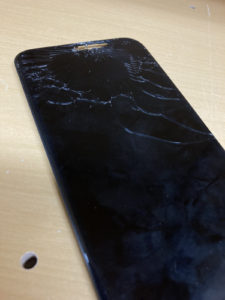 iPhone（アイフォン）　iPad（アイパッド）　修理　新宿