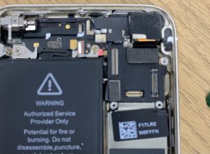 iphone　修理　新宿