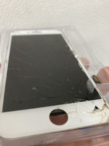 iPhone（アイフォン）　iPad（アイパッド）　修理　新宿