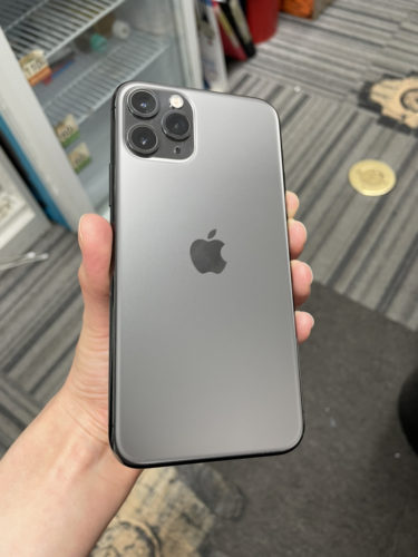 iPhone11Proの背面
