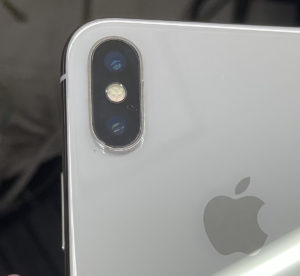 iPhoneXのアウトカメラレンズ