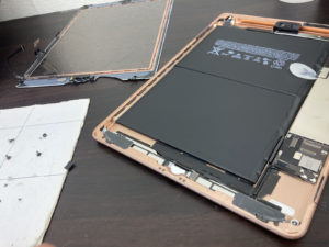 iPhone（アイフォン）　iPad（アイパッド）　修理　新宿