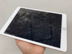 iPhone（アイフォン）　iPad（アイパッド）　修理　新宿