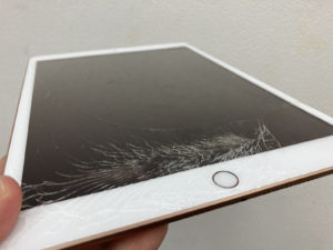 iPhone（アイフォン）　iPad（アイパッド）　修理　新宿