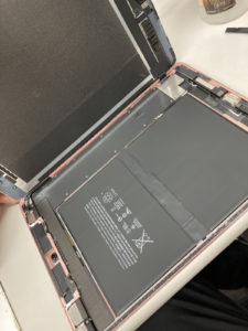 iPhone（アイフォン）　iPad（アイパッド）　修理　新宿