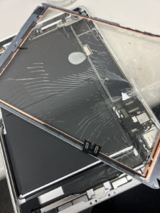 iPhone（アイフォン）　iPad（アイパッド）　修理　新宿