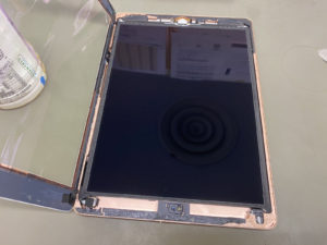 iPad修理 液晶交換