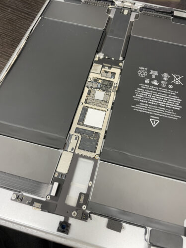 iPad修理　アイパッド修理　タブレット修理　Pro12.9第一世代　即日修理　新宿