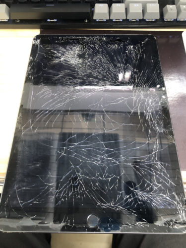 iPad9 画面割れ 即日修理 大和